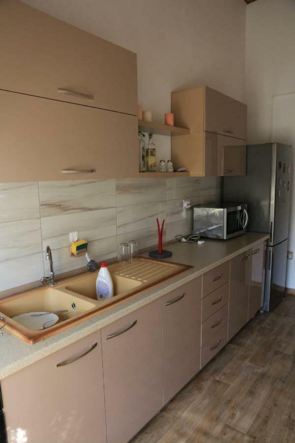 Barlin Guesthouse Grill&Camping Shkodër Buitenkant foto